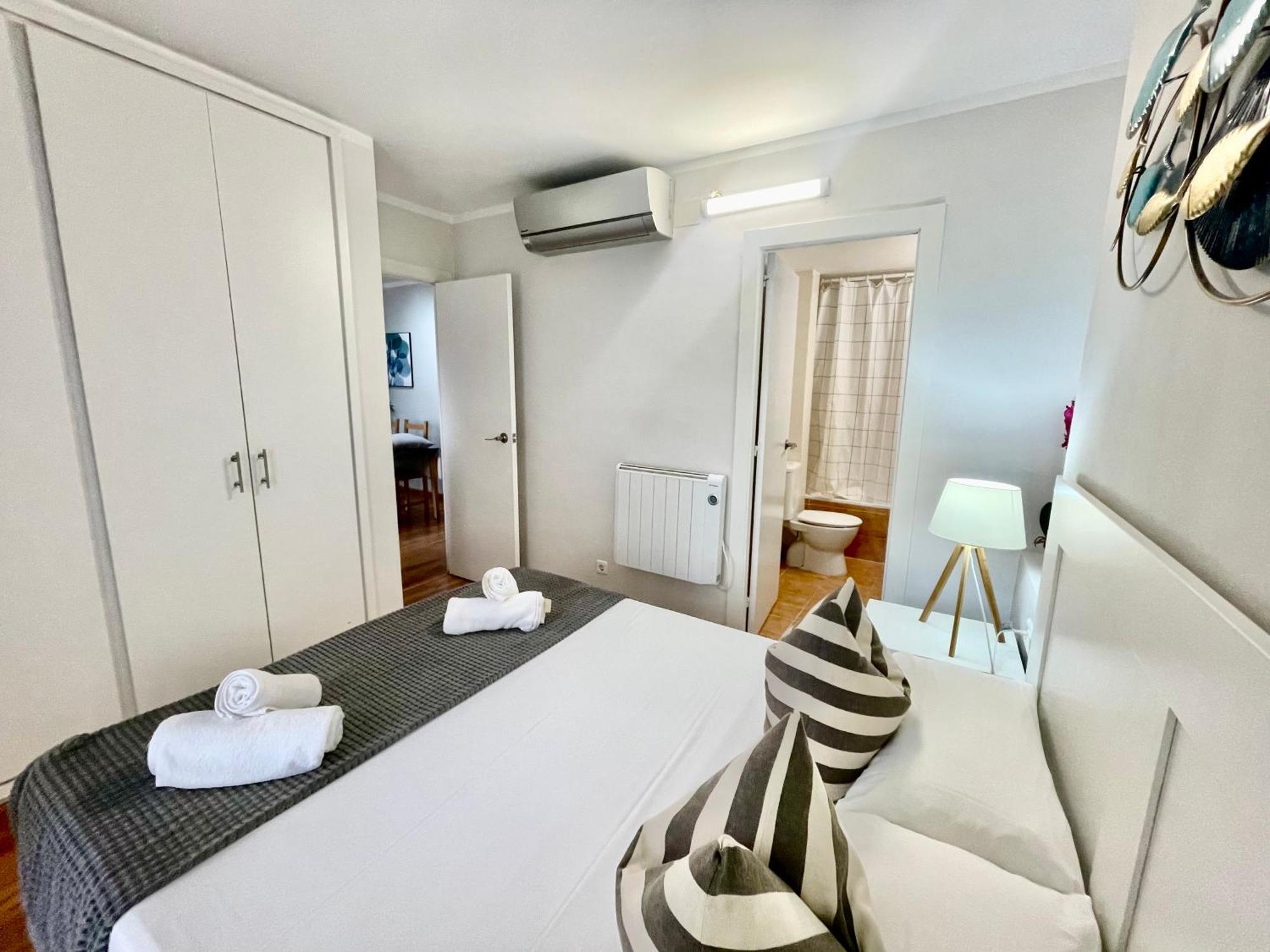 Seahomes Vacations, La Mer Bleue, Beach&Pool, Pk, Full Equipped In Fenals Beach Lloret de Mar Eksteriør bilde