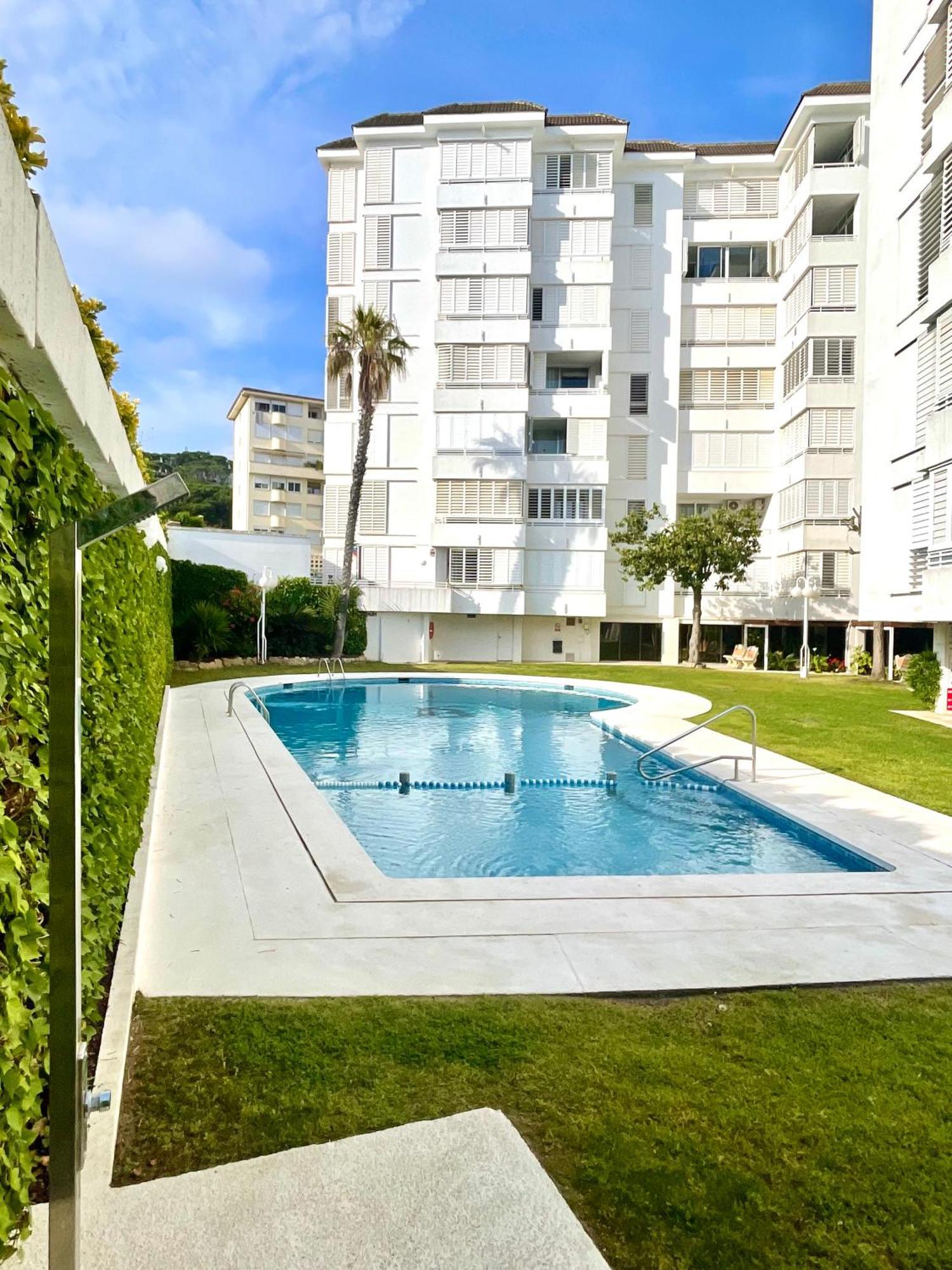 Seahomes Vacations, La Mer Bleue, Beach&Pool, Pk, Full Equipped In Fenals Beach Lloret de Mar Eksteriør bilde
